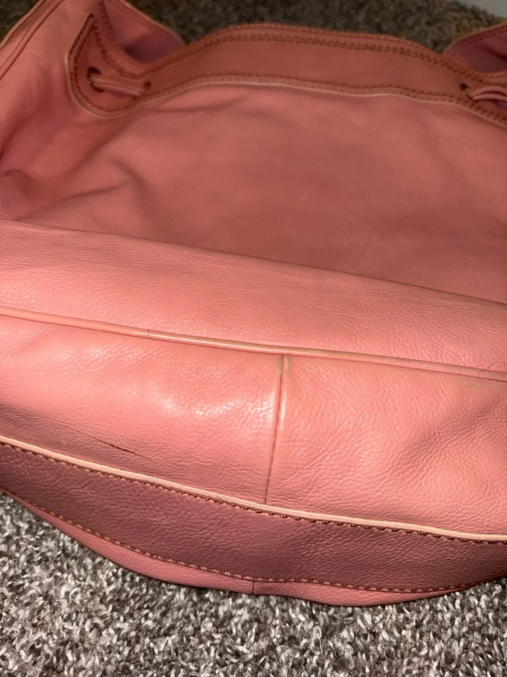 Marc Jacobs Rose-Pink Leather Shoulder Bag with Front Pockets - Picture 5 of 9